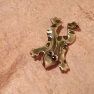 Ceramic froggy